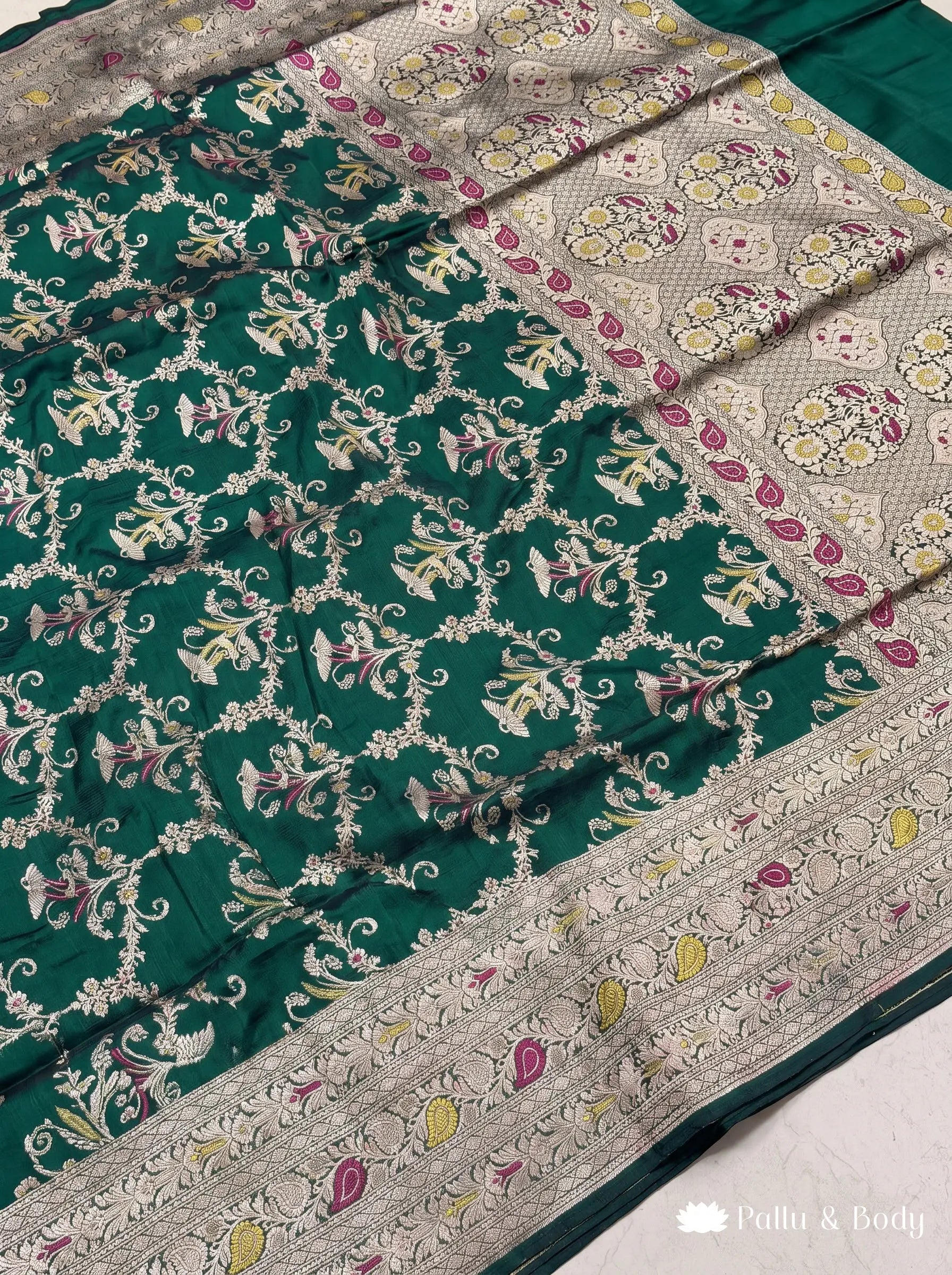 Dark Green Meenakari Handloom Banarasi Katan Silk Saree