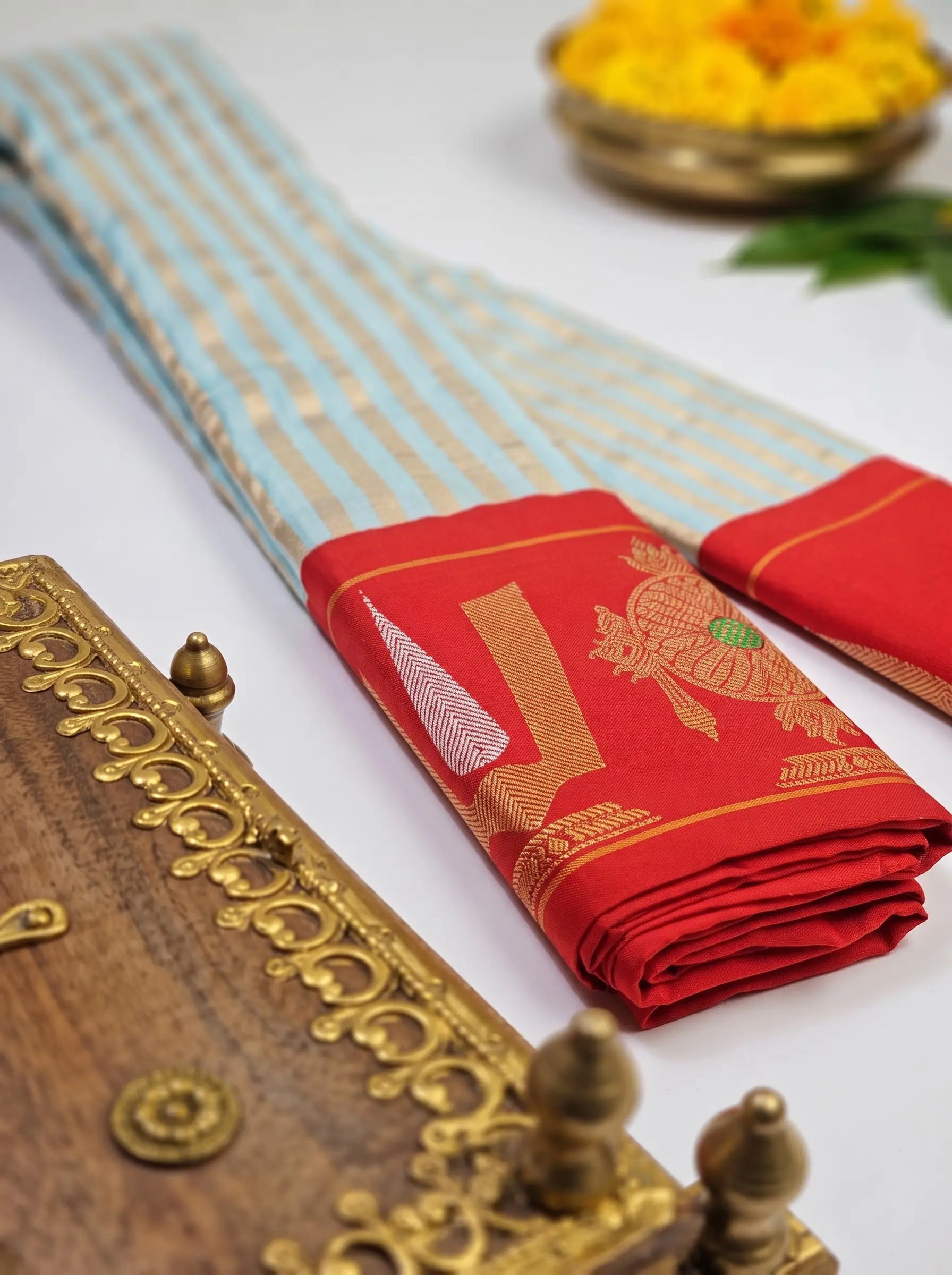 Sea Blue Gadwal Silk Handloom Balaji Shanku Chakra Namam Vratham Saree